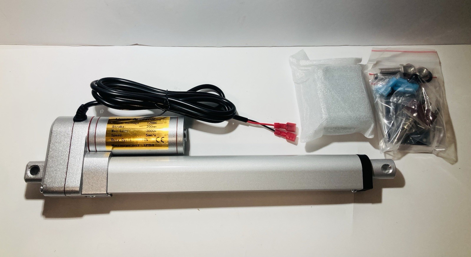 linear actuator 12vdc, stroke 3000mm, max load 3000N, Speed 5mm/s