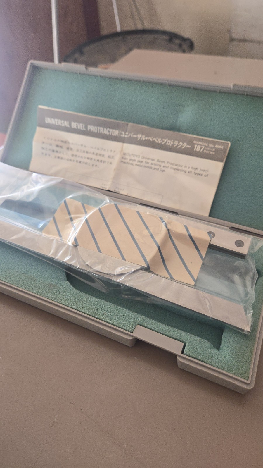 New MITUTOYO Machinest Universal Bevel Protractor Set 187-906 Made In Japan 12”