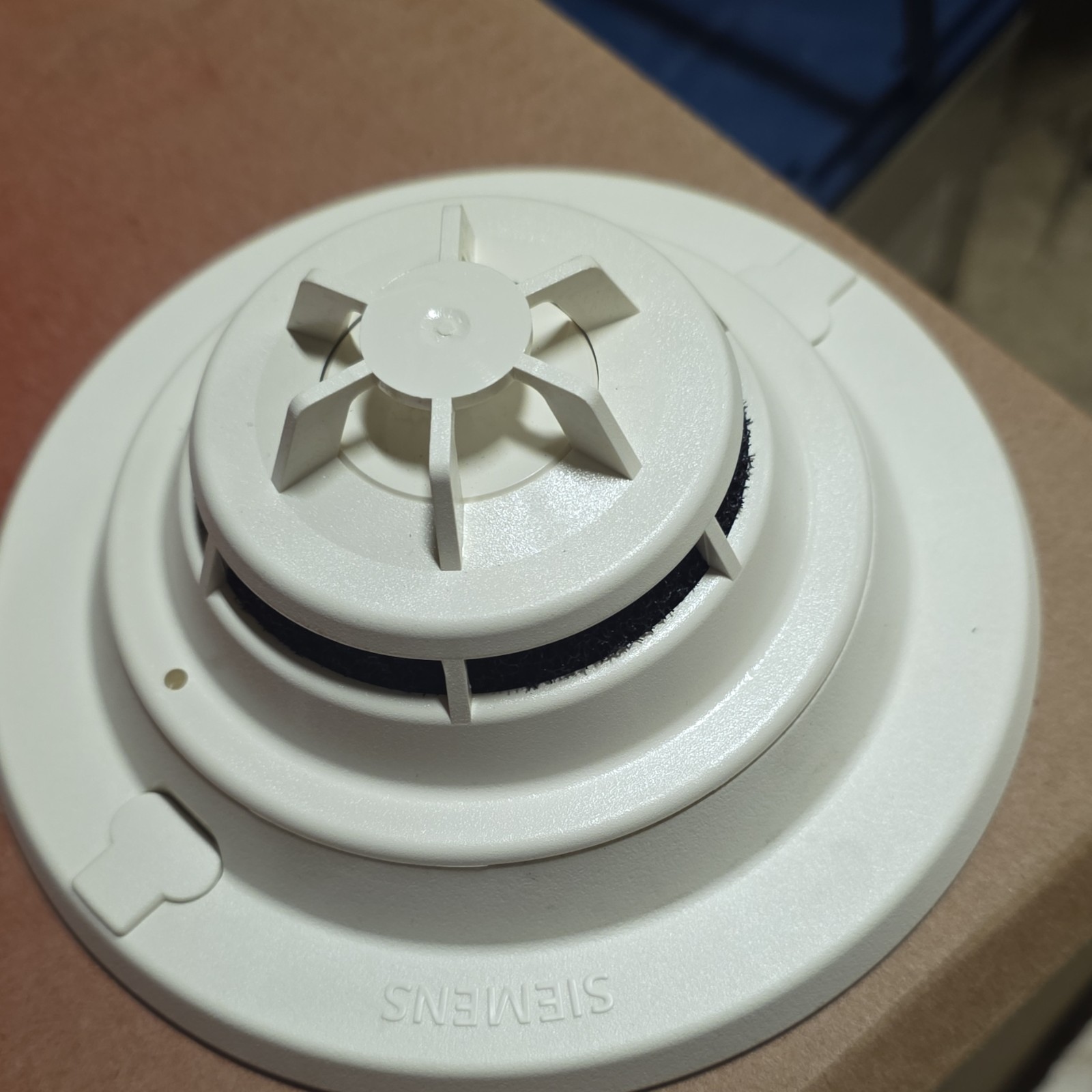 Lot of 15 Siemens FP-11 used smoke detectors with bases.