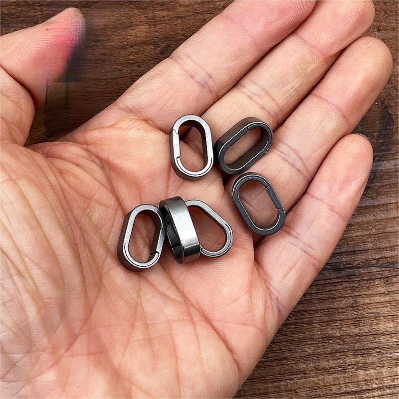 Titanium Keychain Ring Mini Carabiner Key Holder Quick Release Key Ring Buckle