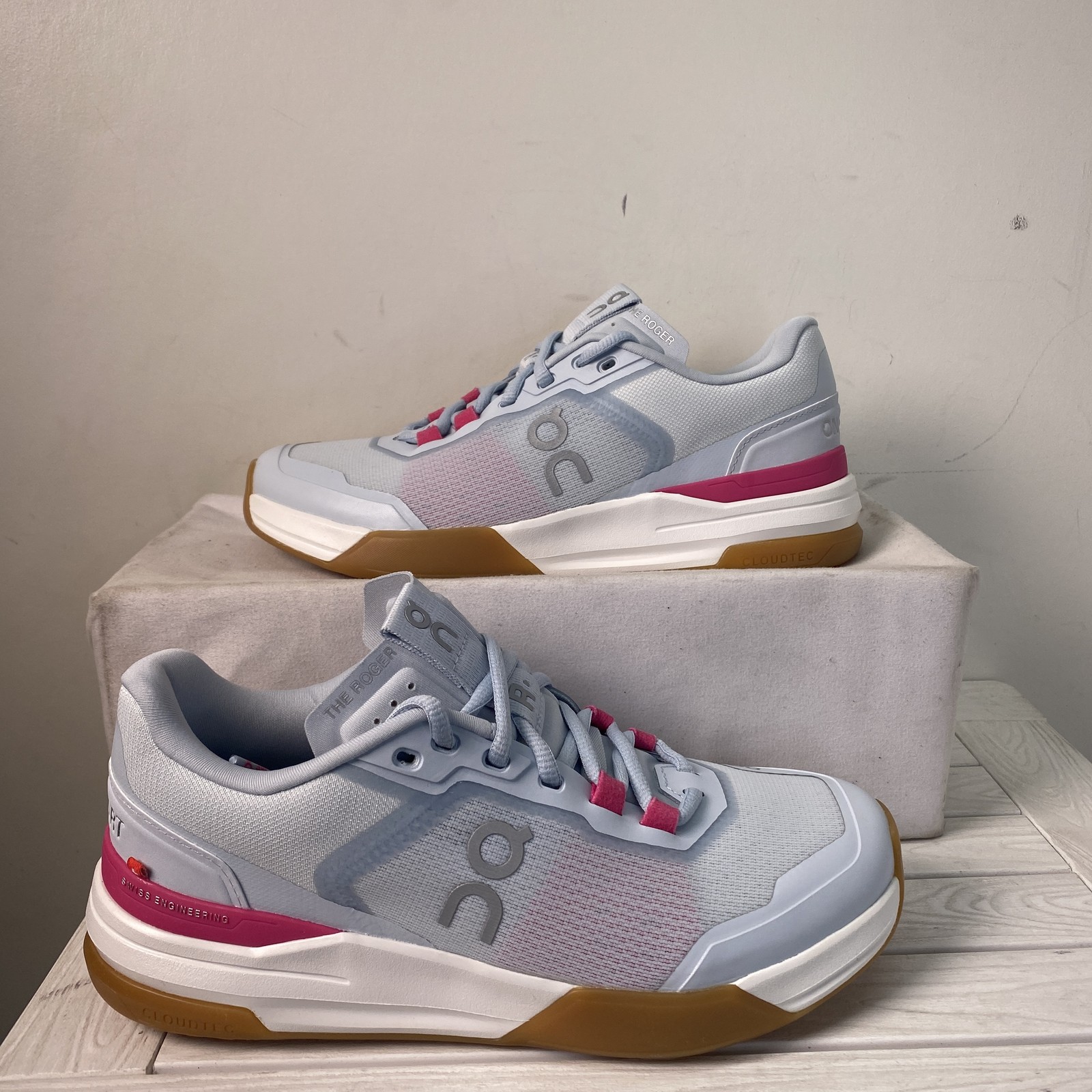 On Womens Size 6.5 THE ROGER ADV Pro Athletic Sneakers White Blue Pink Lace Up