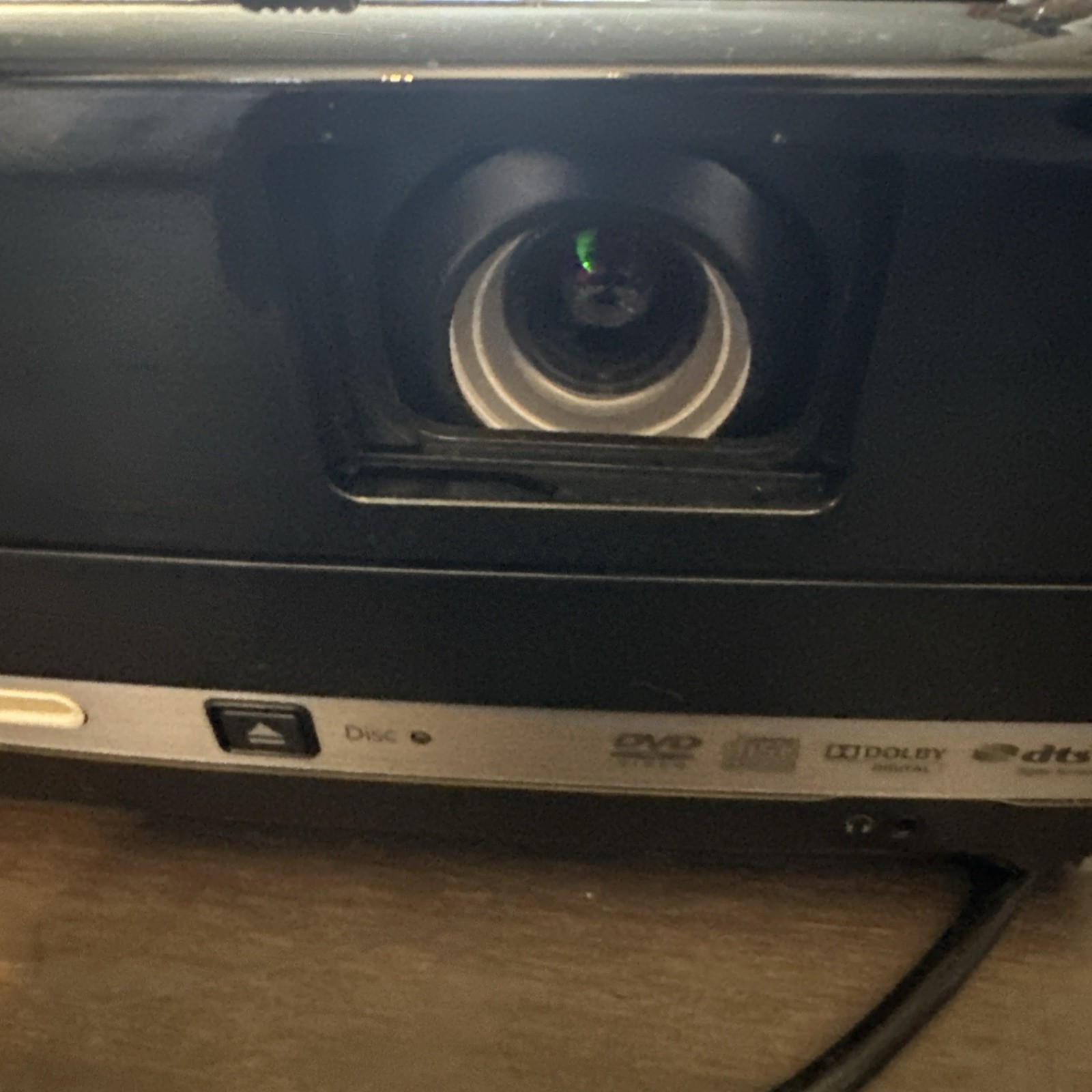 Epson MovieMate 85HD Projector Built-in DVD Player Speakers HDMI Bundle