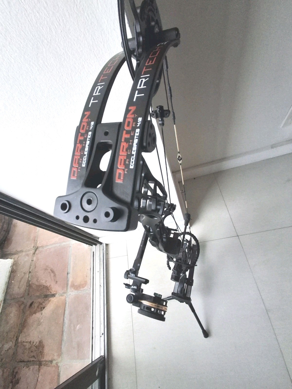 Darton TriTech RH 33' - 70' Black. QAD rest.