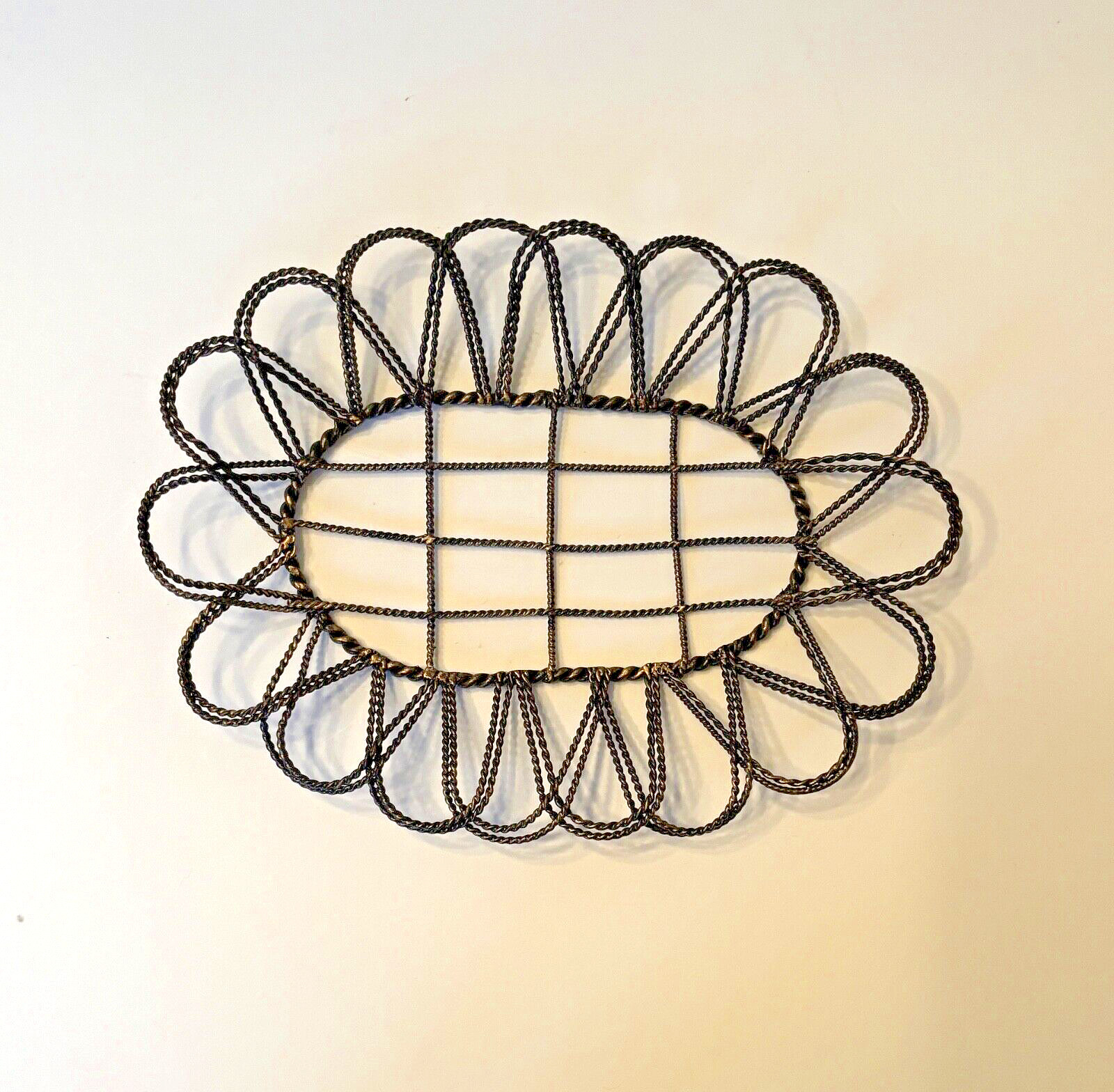Metal Oval Twisted Wire Basket Dish Tray 7.5" x 5.75" Small Rustic Cottage Decor