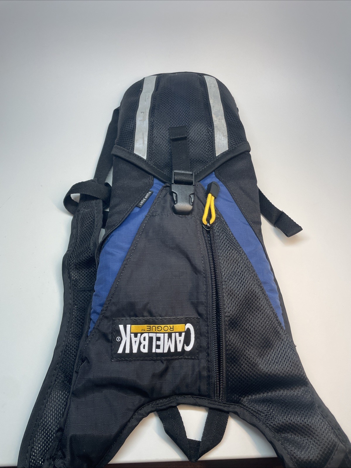 CamelBak Rogue Hydration Pack Unisex Black, Adjustable Strap, No Bladder
