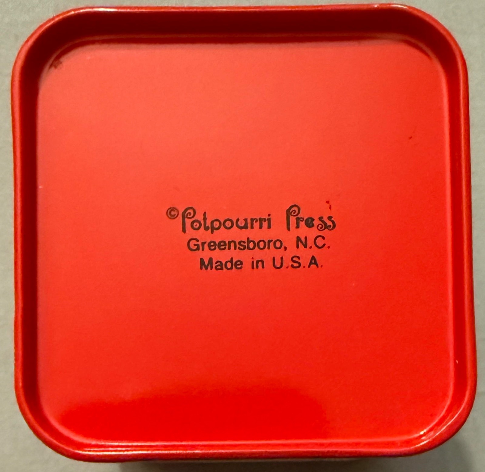 CHRISTMAS GOOSE TIN - Approx. 2 ¼"x2"