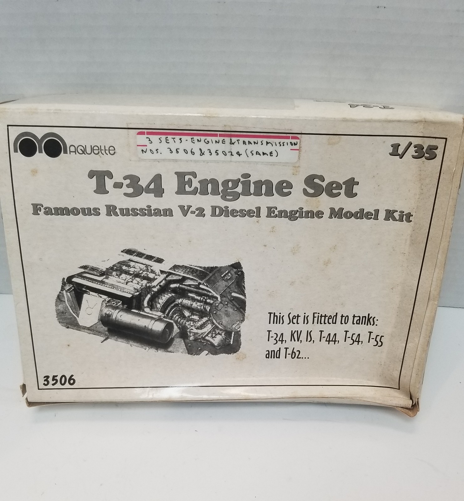 Aquette 1/35 Scale T-34 Engine Set Famous Russian V-2 Diesel Engine Model #3506