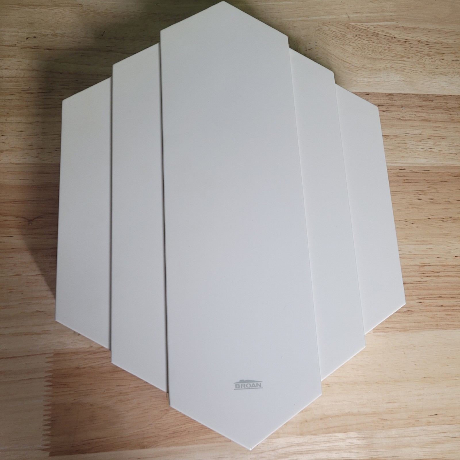 Broan C225 Wired Door Chime 16VAC White Raised Steps Mechanical New NOS