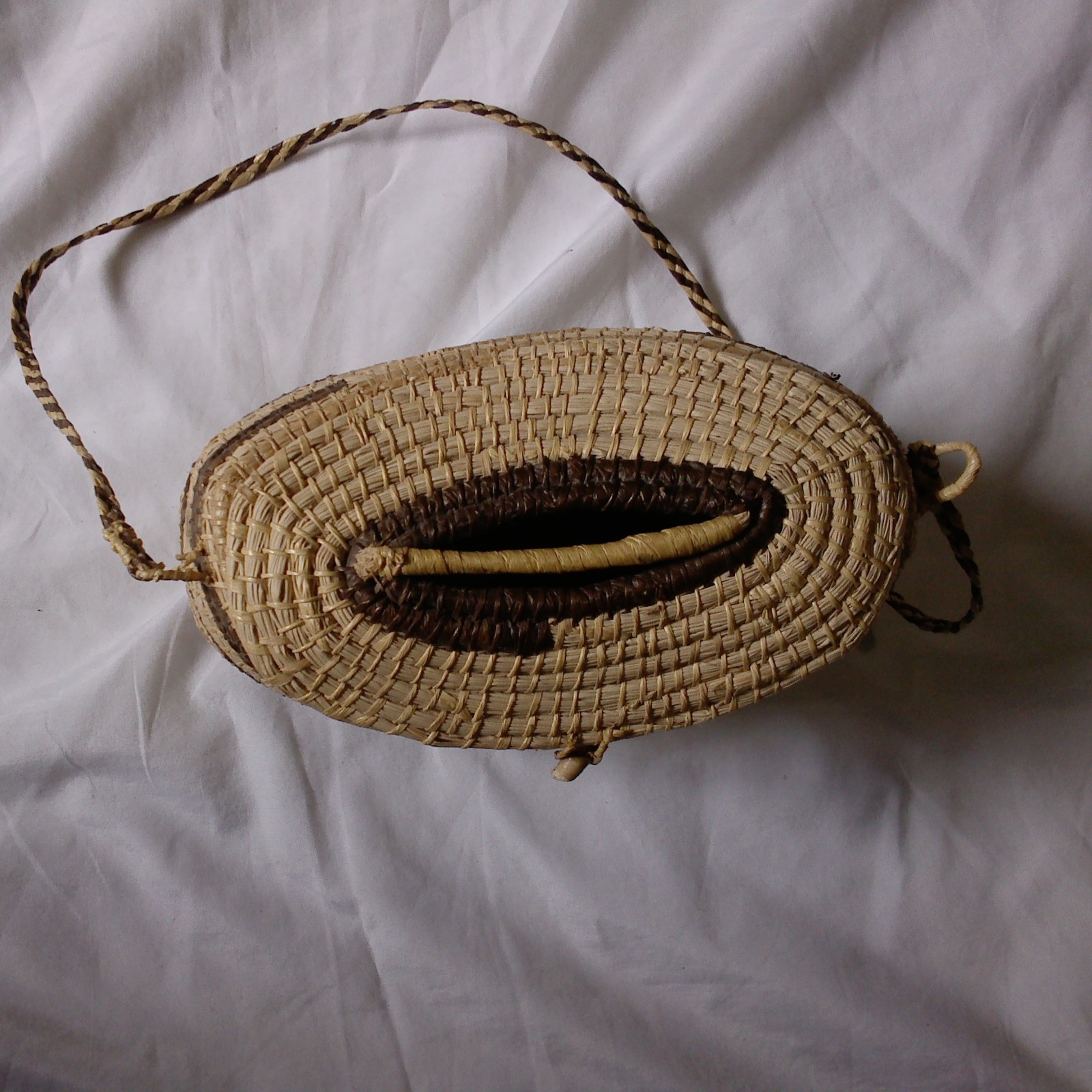 Handwoven Vtg Hanging Basket Natural Grasses Geometric Pattern