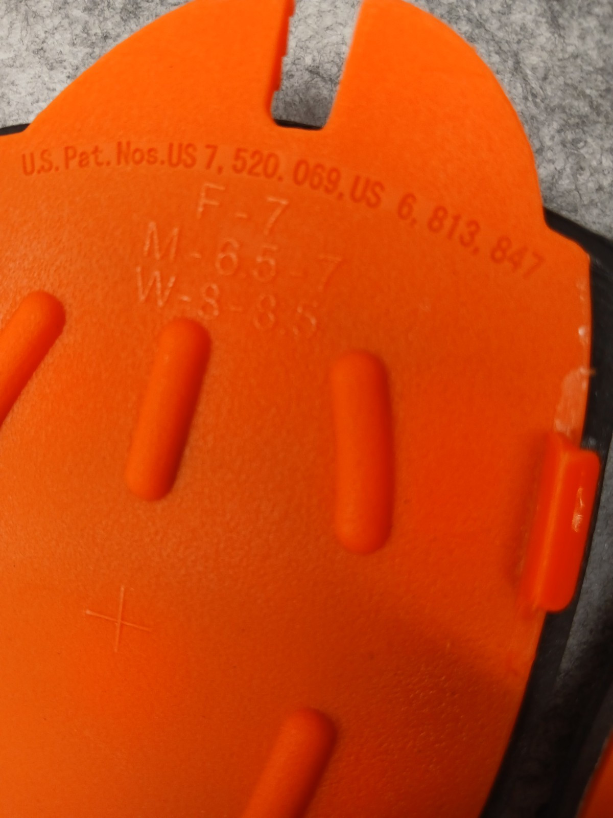 Korkers Omnitrax v3.0 Interchangeable Sole - Studded Kling-On - Size 7 - FA3020