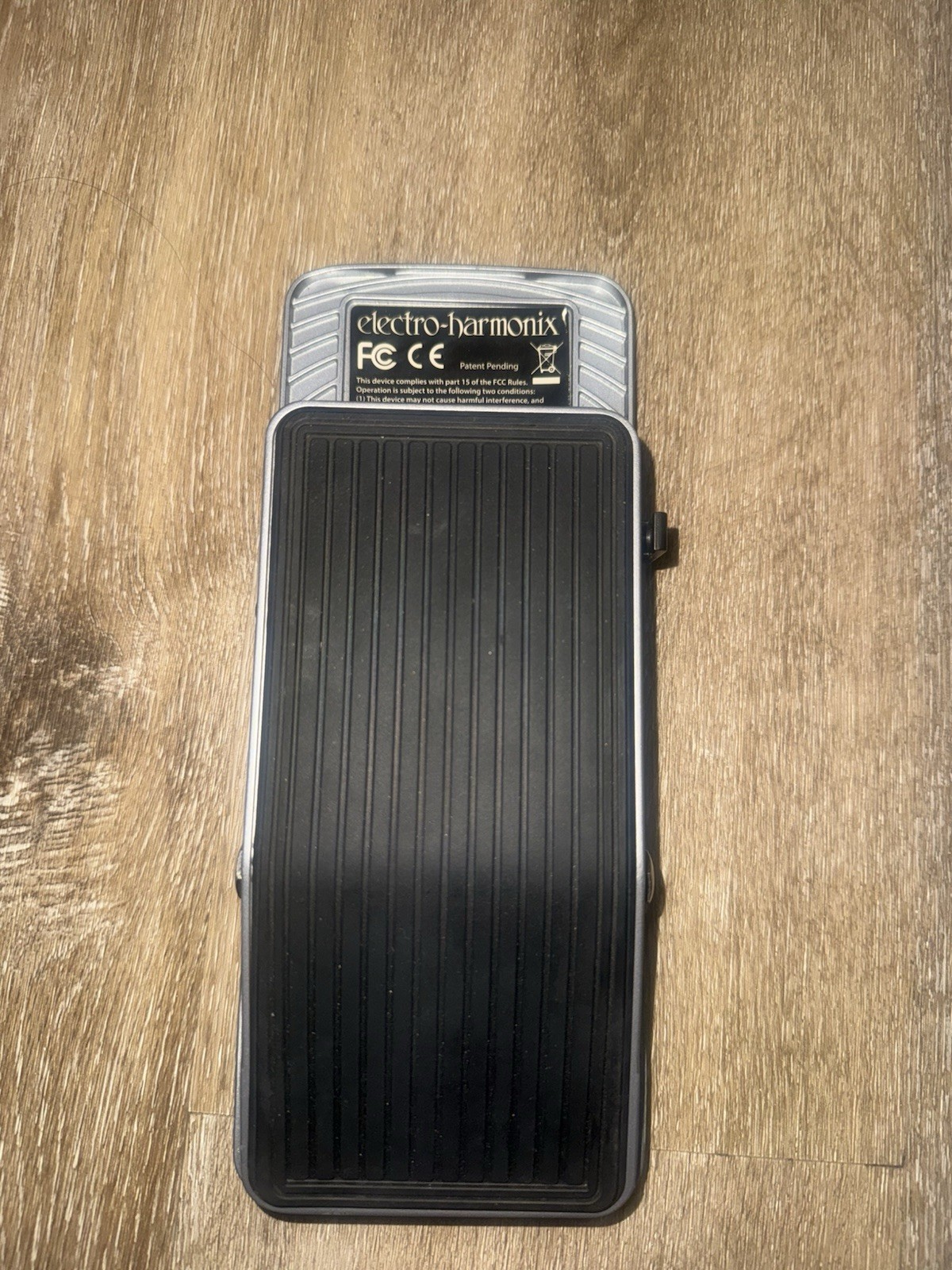 Electro-Harmonix Crying Tone Wah Guitar Effect Pedal