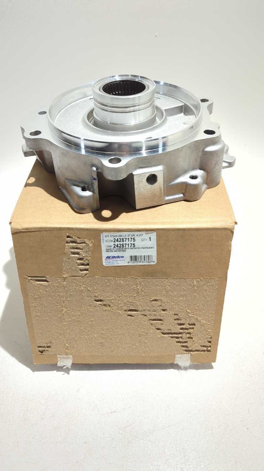 New OEM Genuine GM 2016-2018 CTS Transfer Case Extension Cover 24287175 3.0L Trb