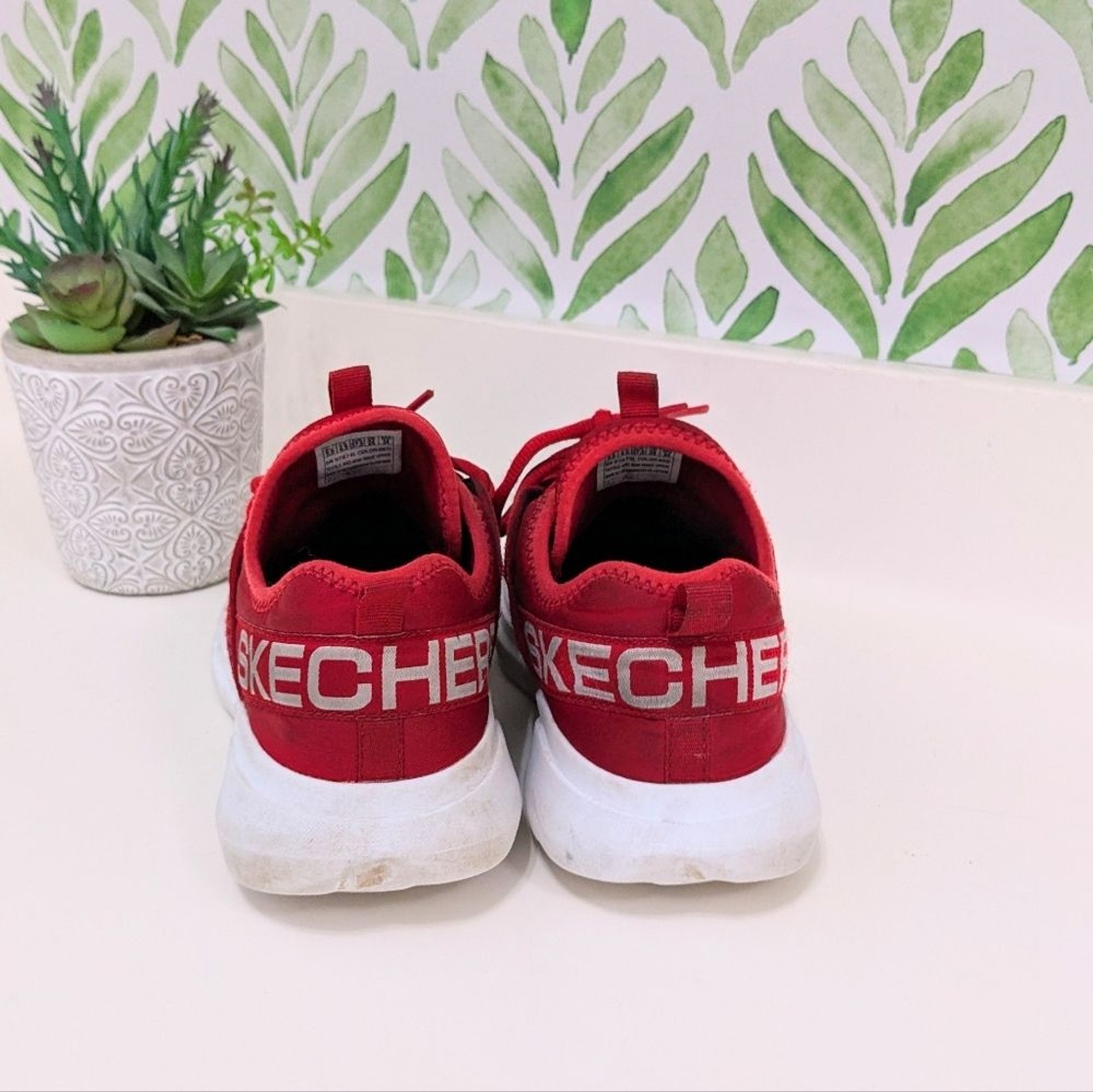 Skechers GOrun Fast - Valor Boys red Size 5.5