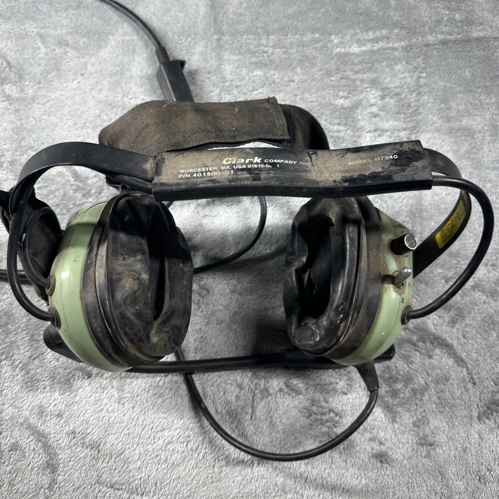 David Clark Model H7240 Vox Headset w/Boom Mounted M-77 Electret Microphone