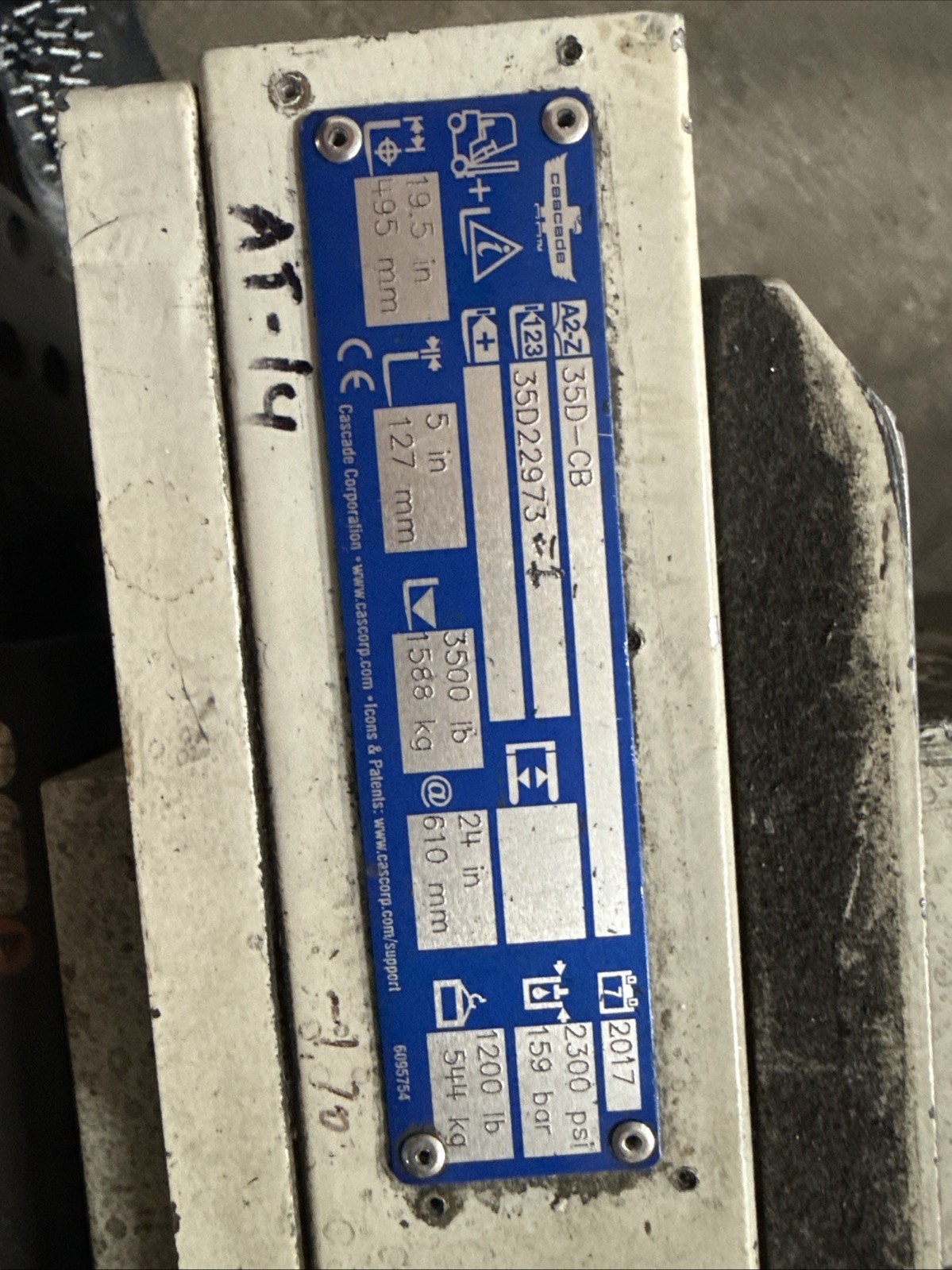 Cascade 35D-CB Carton Clamp Class 2 35D-CB. Works Great! 3500lbs
