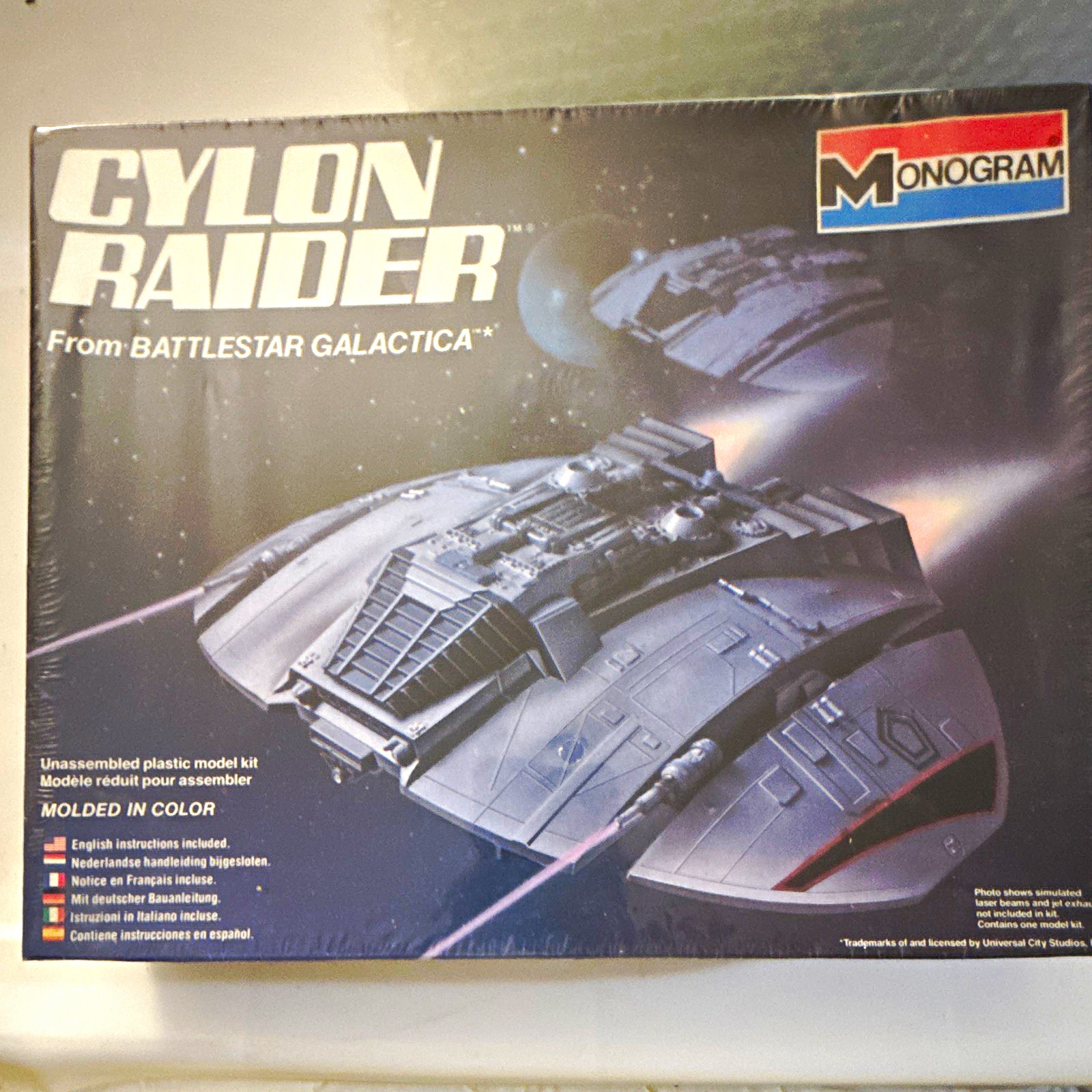 Monogram Cylon Raider Battlestar Galactica Plastic Model Kit Unassembled 6026