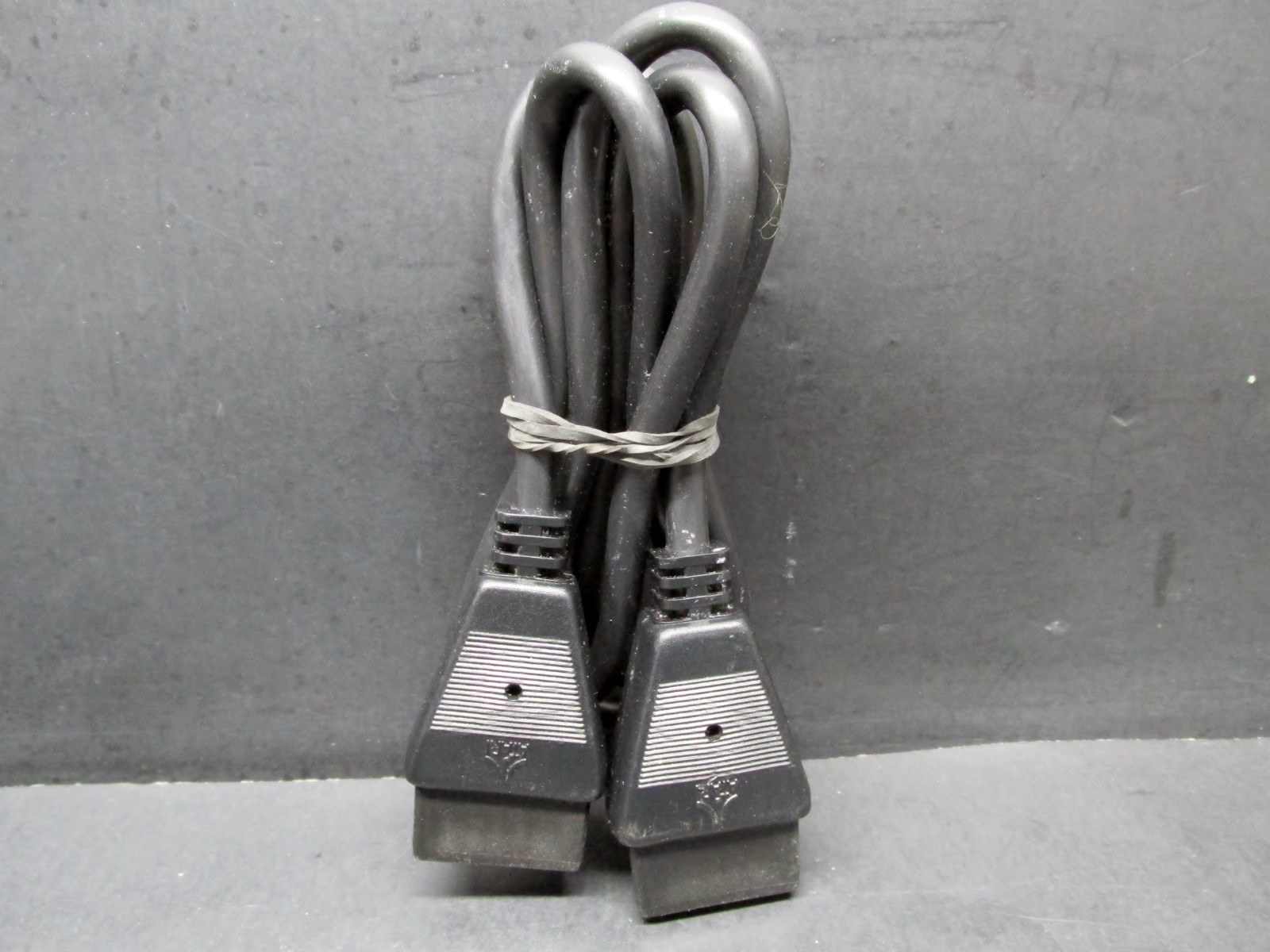 Atari SIO/IO 3 Ft 13 PIN CABLE, O.E. M. For Atari 8-bit NEW