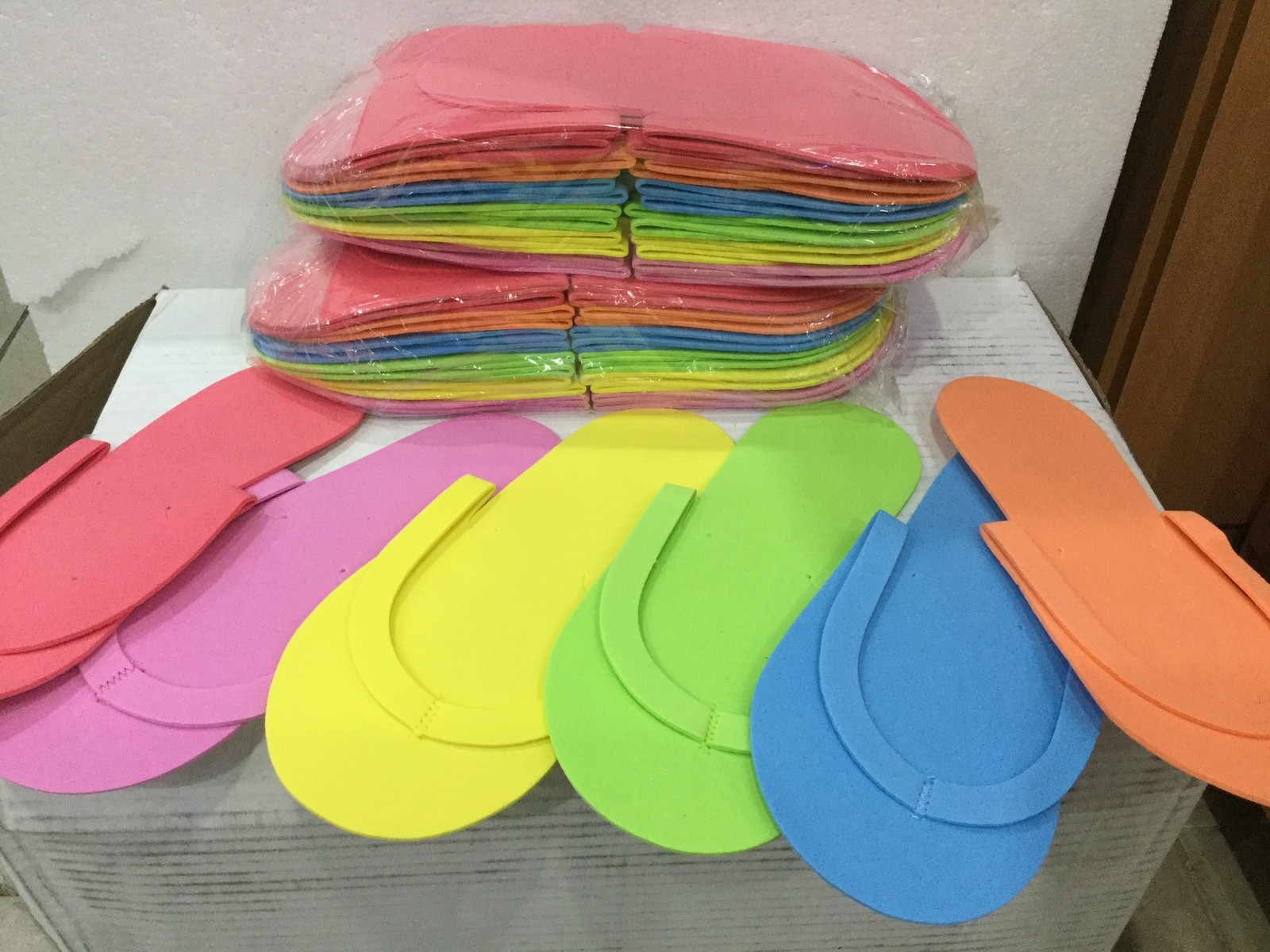 360 pairs Disposable foam pedicure spa flip flop slipper 6 assorted color