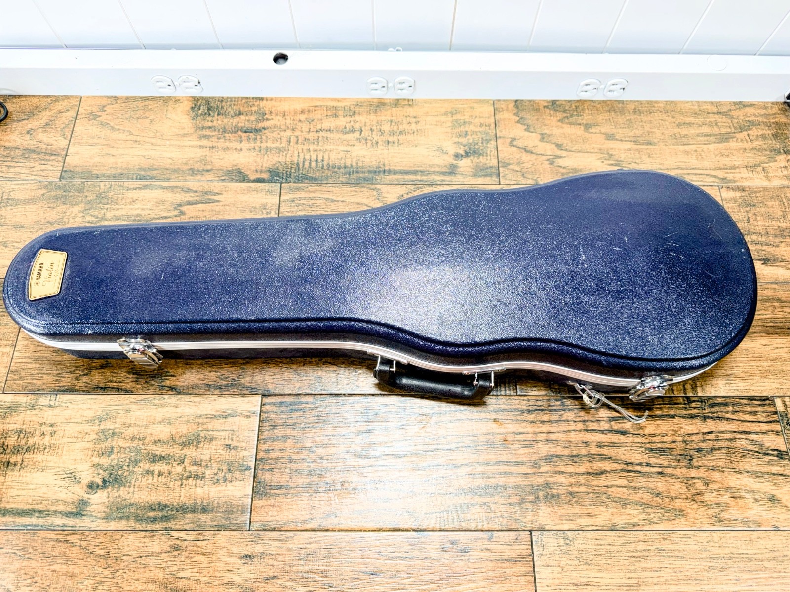 Yamaha YVN003 4-String 4/4 Violin with Case G1025