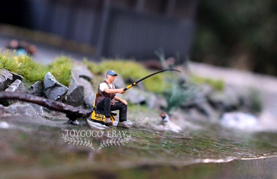 1/64 Fishing Enthusiast - Peaceful Riverside Angling Moment Diorama Figure