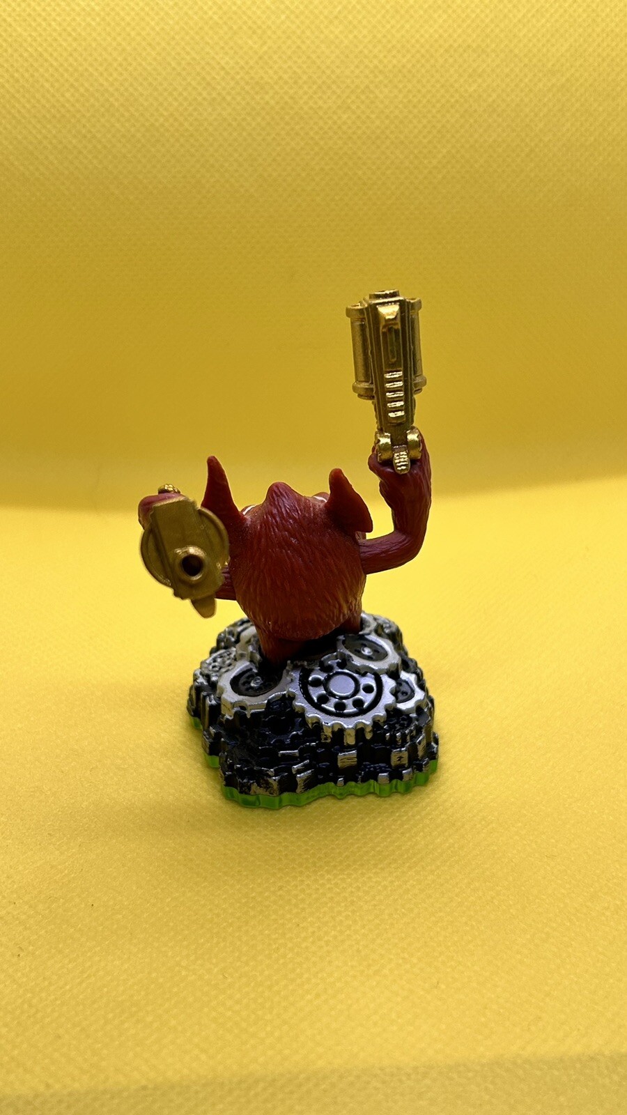 TRIGGER HAPPY Skylanders Activision Spyro's Adventure Figure Green Base 2011