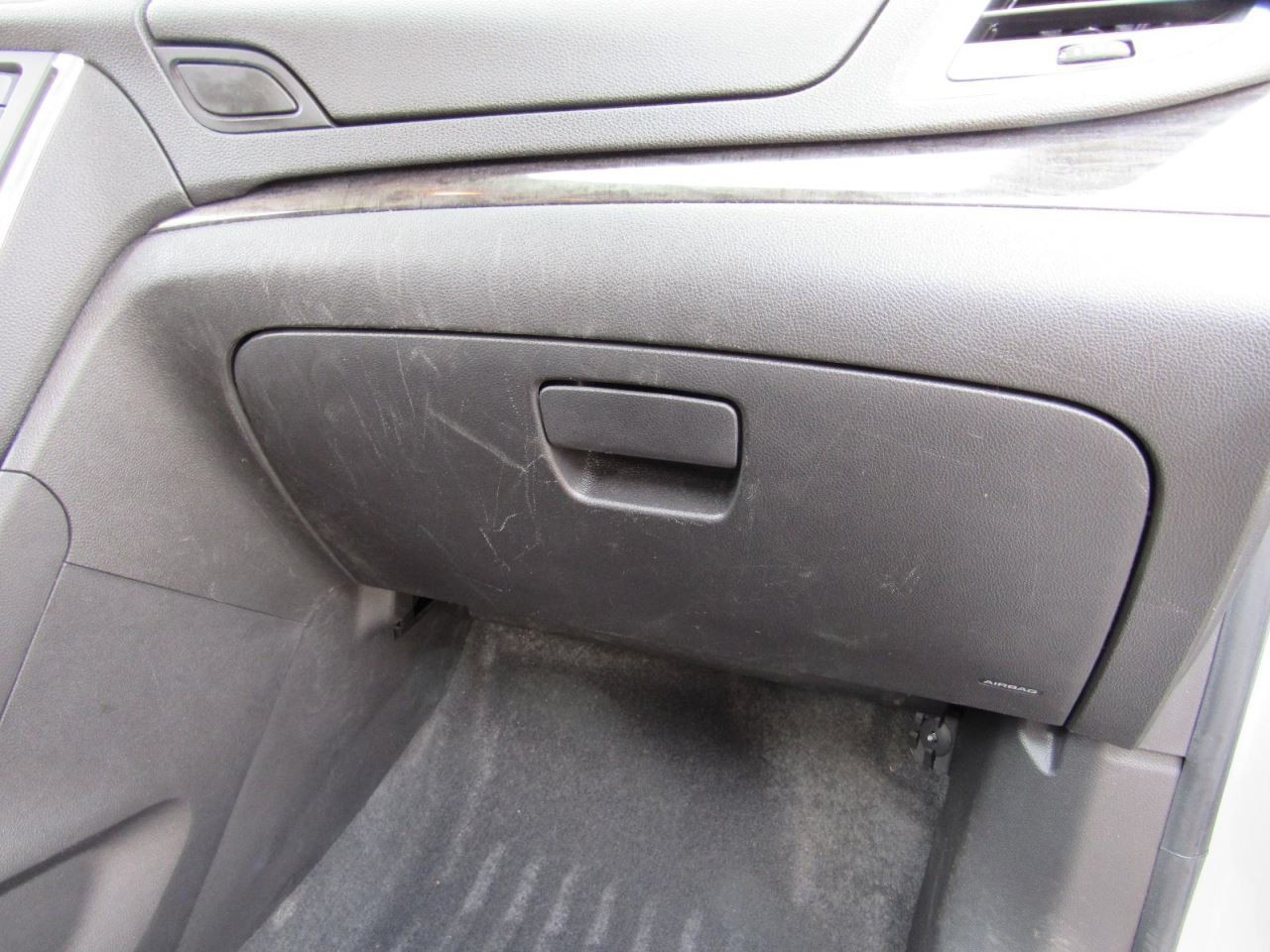 ENCORE    2015 Glove Box 1064821