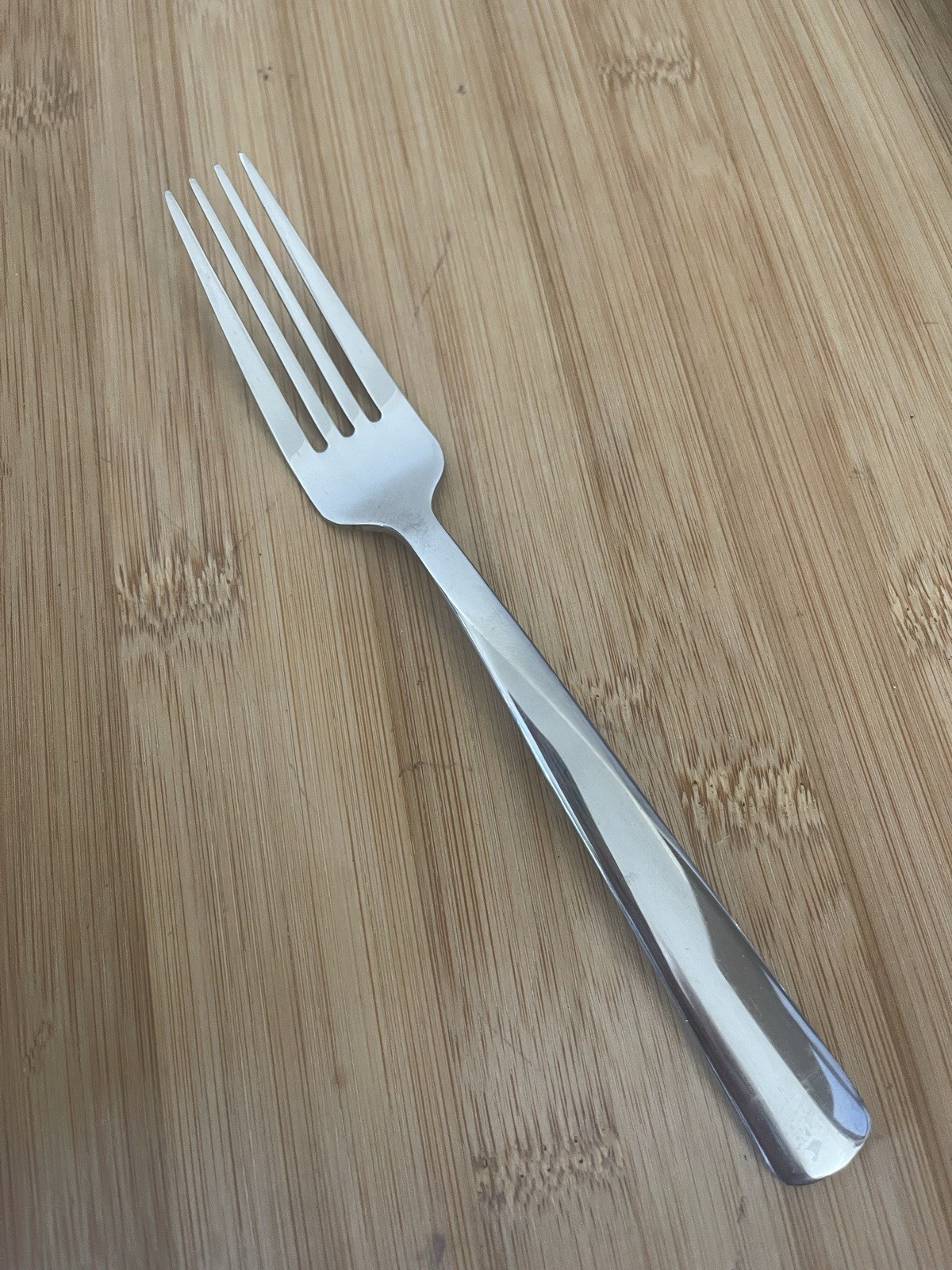 Oneida NOCHA Glossy Stainless Flared Handle Rounded Tip SALAD FORK 7.25”