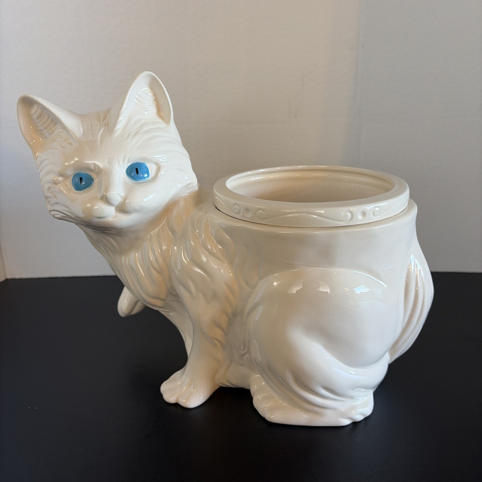 Vintage VTG Ceramic White Cat Blue Eyes Planter