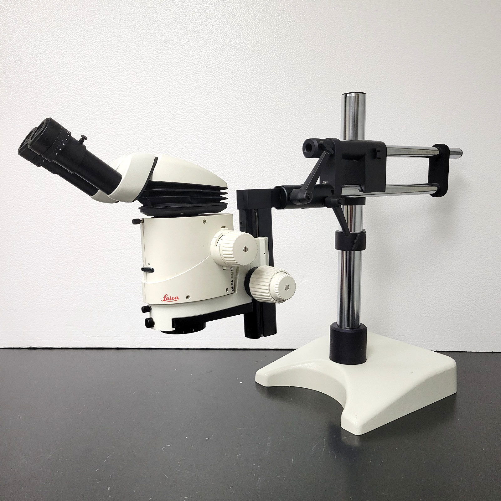 Leica Stereo Microscope MZ16 with Tilting Ergo Head & Boomstand
