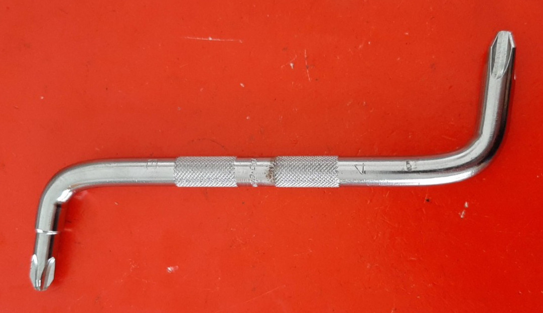Snap-on No. 3 x No. 4 Phillips Offset Screwdriver P3 P4 Knurled O34C Owner Mark