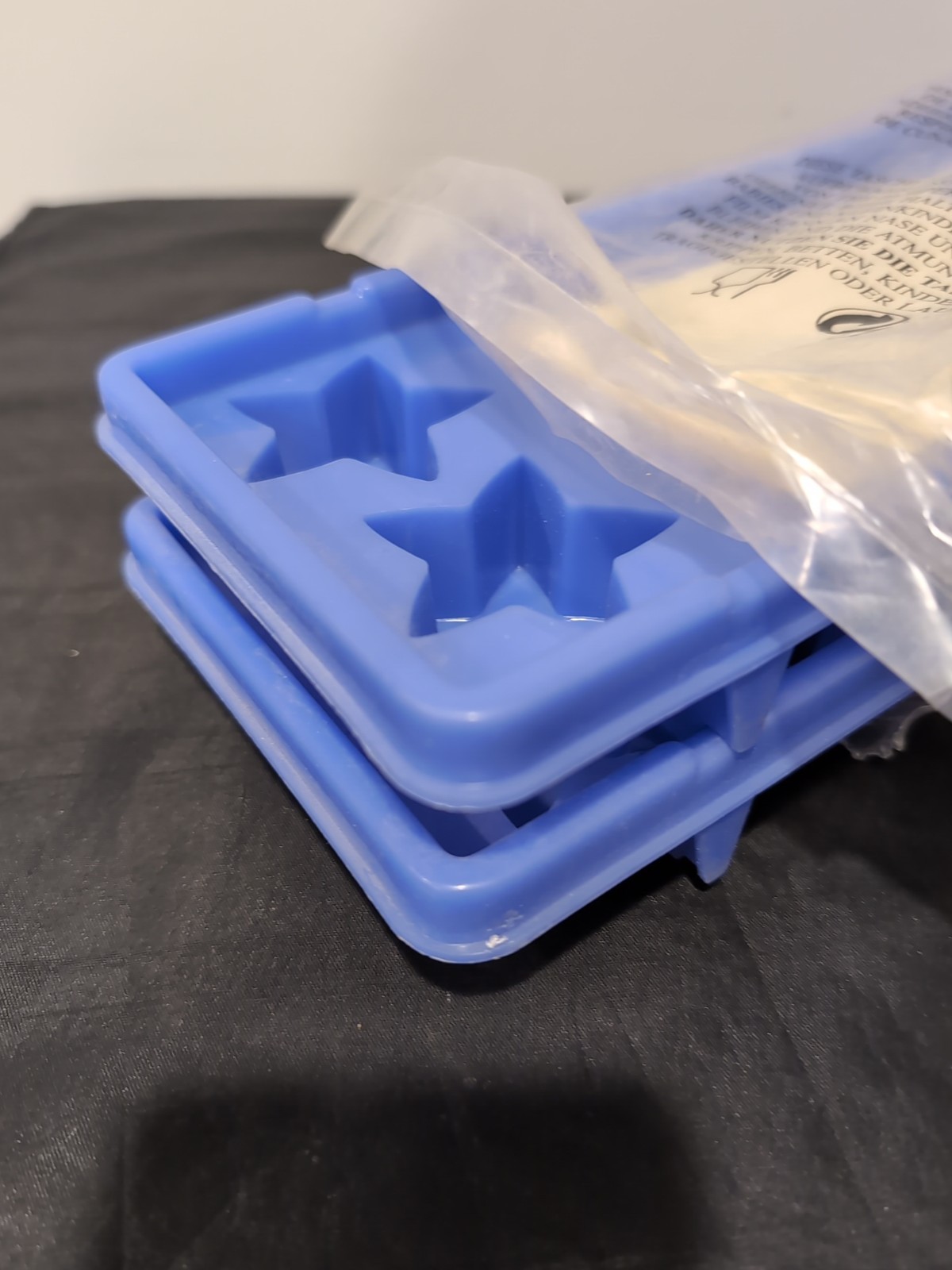 Pampered Chef Star Ice Cube Tray Set - Blue Plastic Item No. 2280