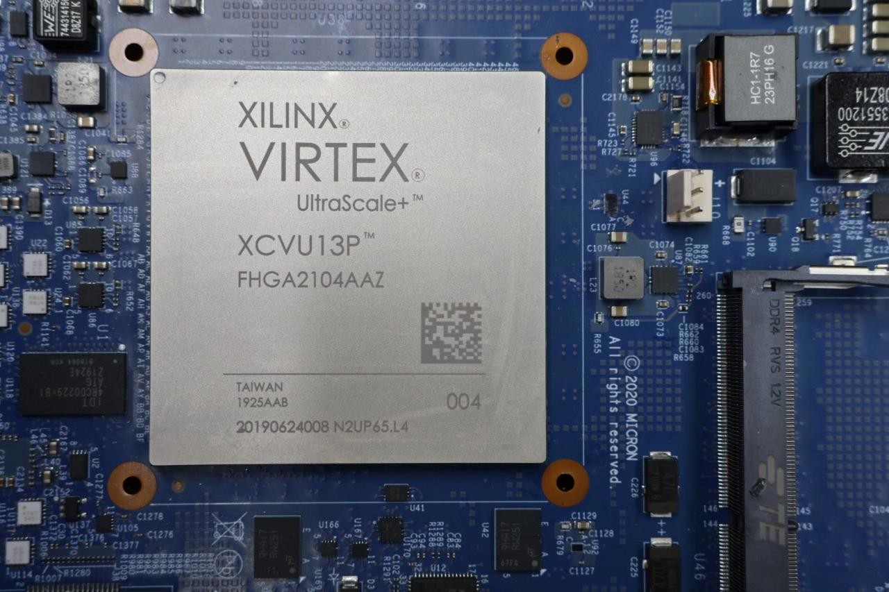 Xilinx Virtex UltraScale XCVU13P-FHGA2104AAZ  BGA Chip On Board For Reclamation