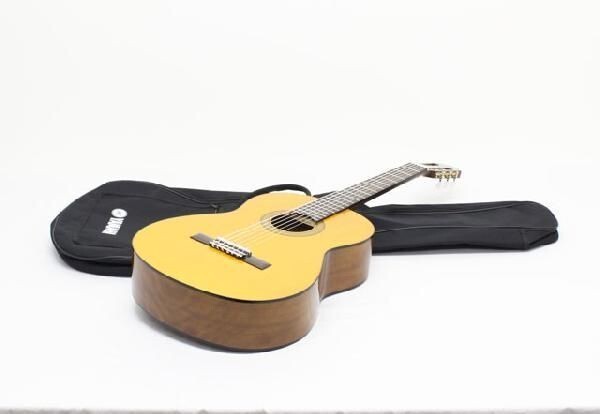 Yamaha CG-102 Acoustic Guitar Spruce Top Nato Back and Sides Rosewood Fretboard