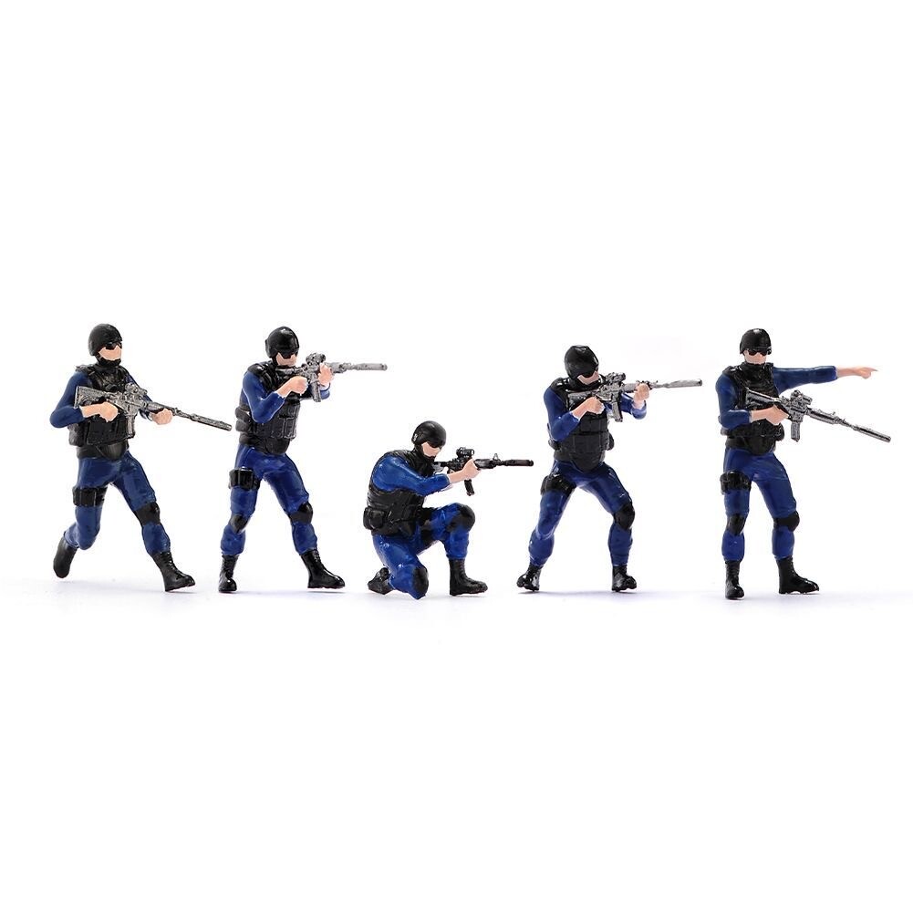 1:64 Painted Figure Model Miniature Resin Diorama Sand Five SWAT Policeman Set
