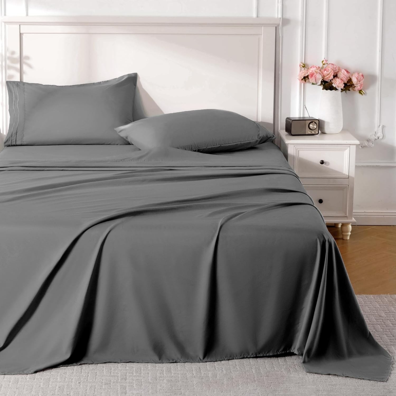 White Queen Sheet Set 4 Pieces Soft Bedding Queen Sheet Set Breathable & Cooling