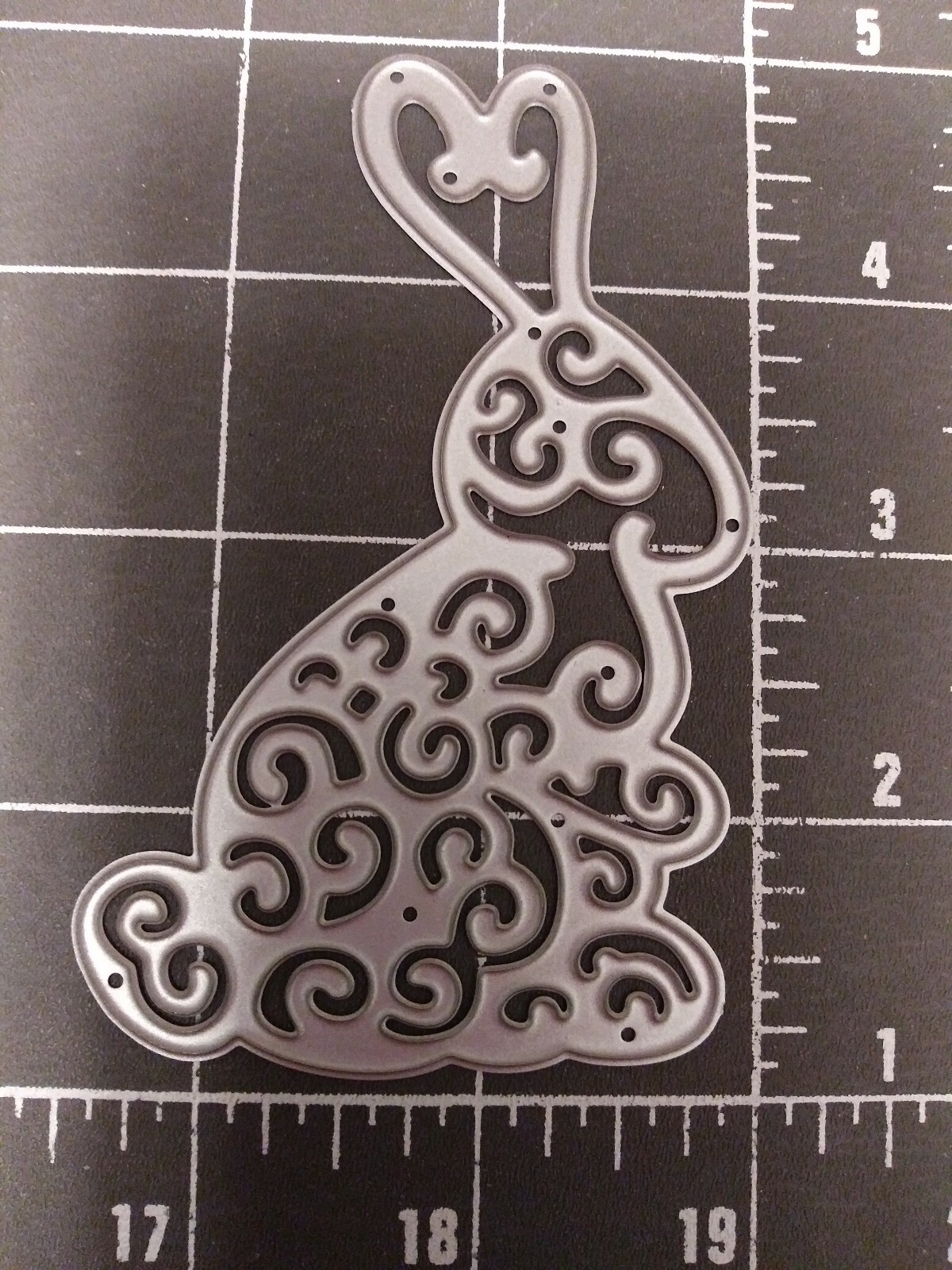 Universal Die Cut Tool Thin Metal Emboss Filigree Easter Bunny Rabbit Topper cak