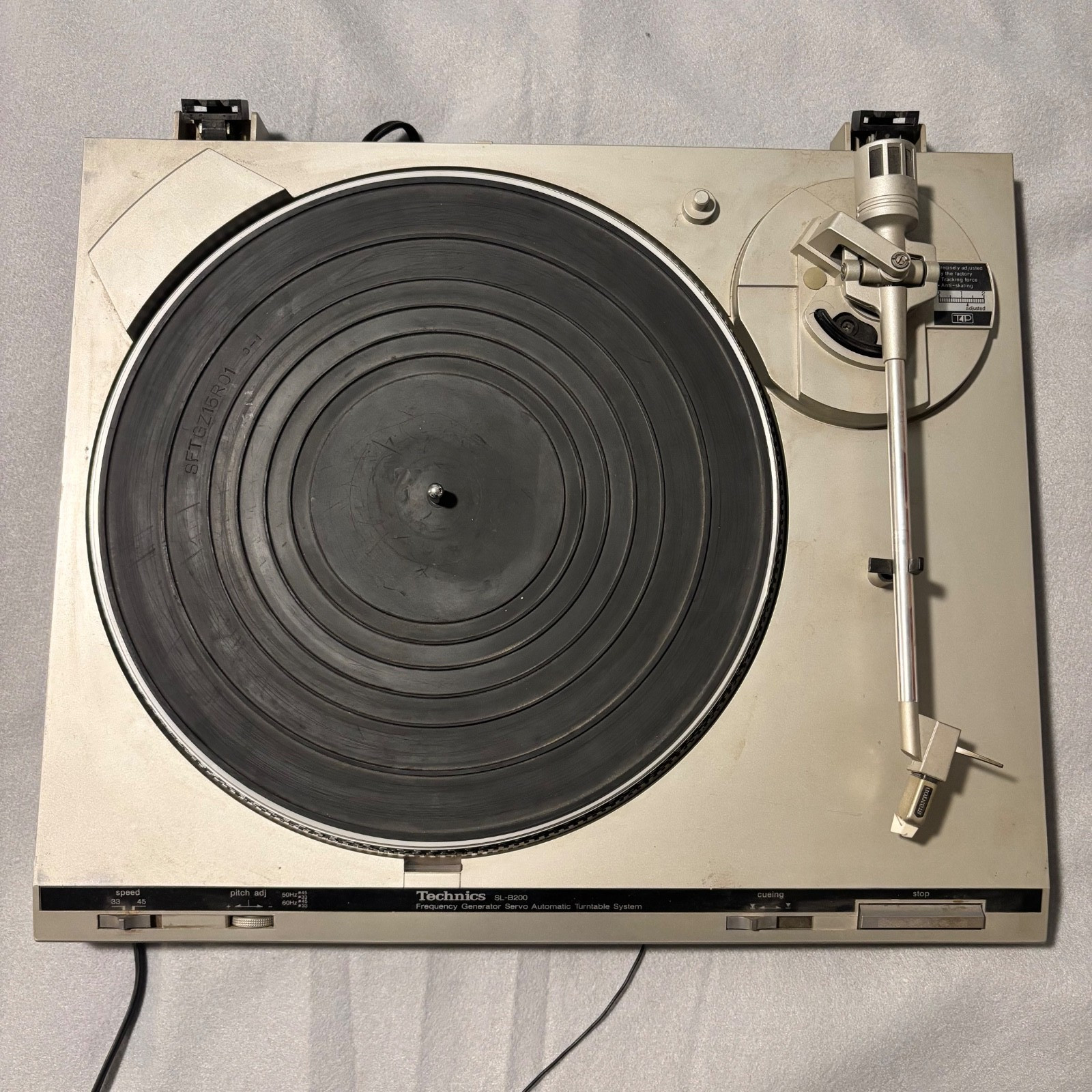 Technics SL-B200 Turntable Working