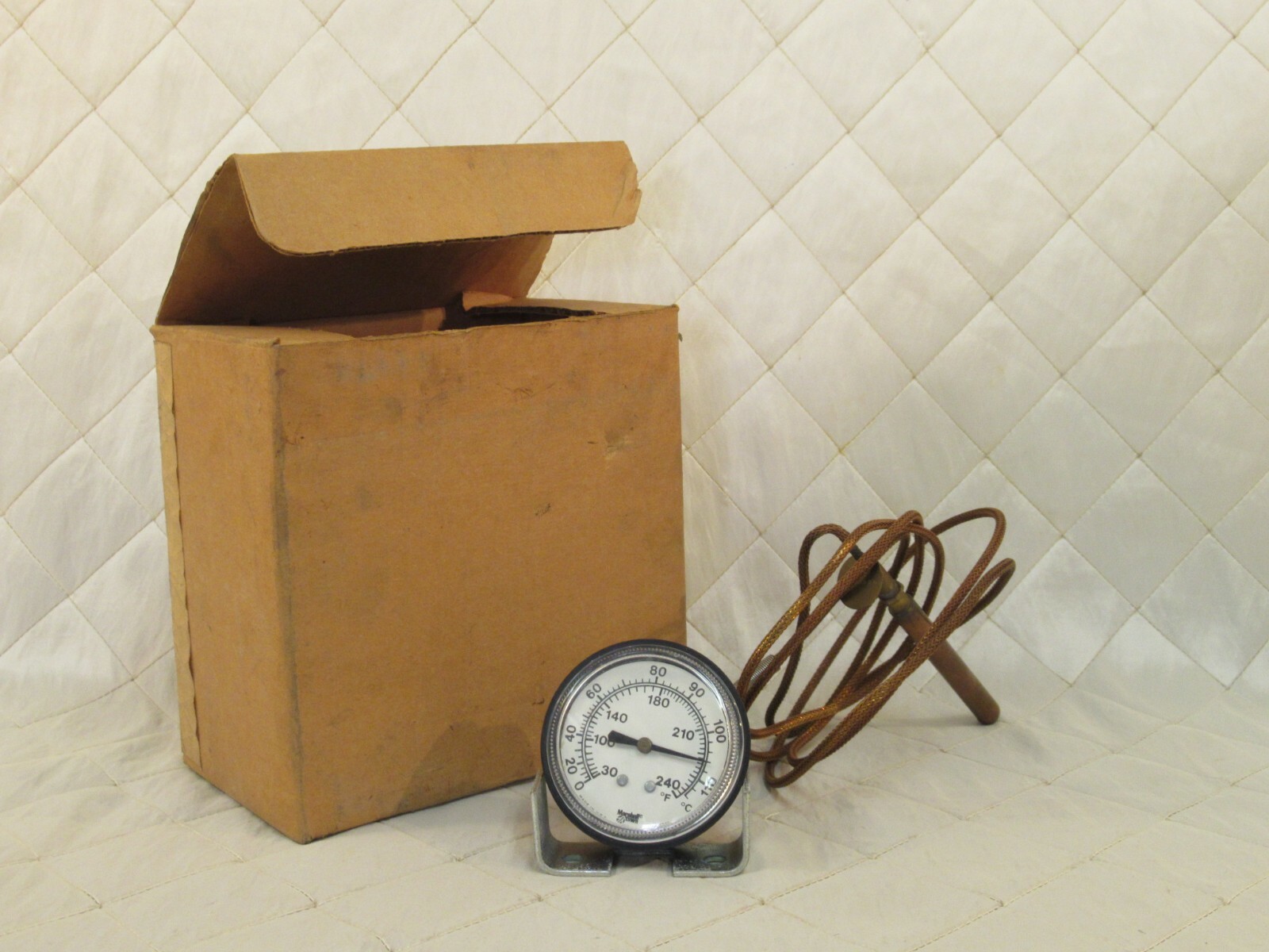 Marshalltown Temperature Gauge 73411 G70954 2.5" USA NOS Fahrenheit Celsius