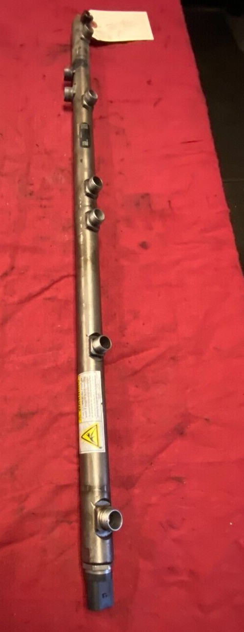 BOSCH A 472 078 05 45  DD15 FUEL INJECTOR RAIL ,OFF RUNNING TRUCK, 0 445 226 121