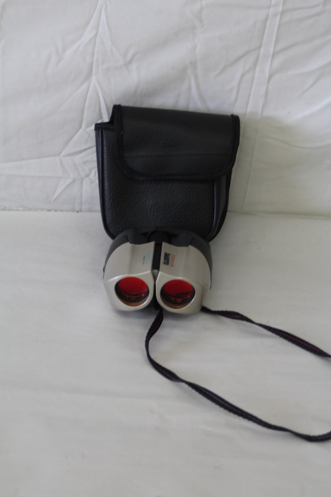 Dakota Titanium Professional Series Binoculars