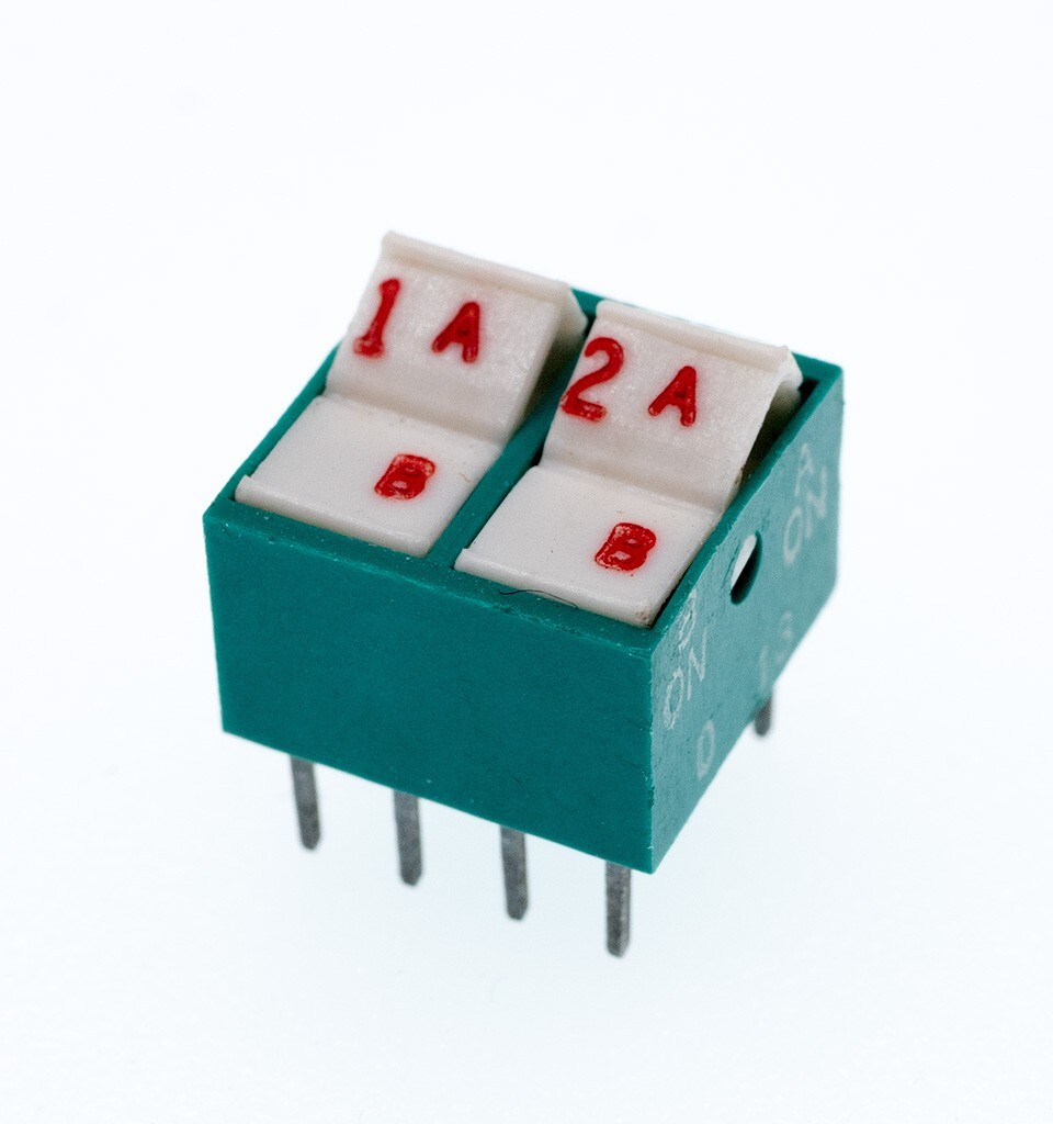 EECO, 2 Position 8 Pin DPST Through-Hole DIP Switch, Lot of 5