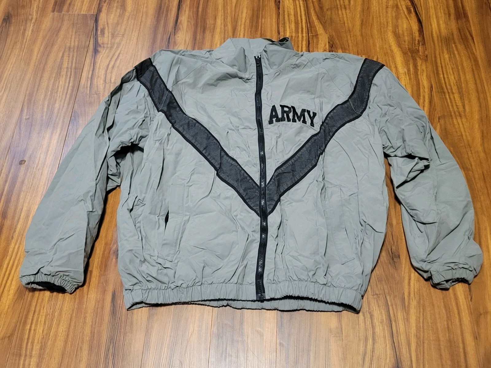 U.S. Army IPFU Jacket, Tag Size Large - Regular