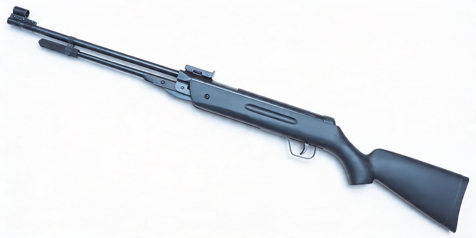 Air pellet rifle  Velocity  600 FPS Underlevel  .22 cal