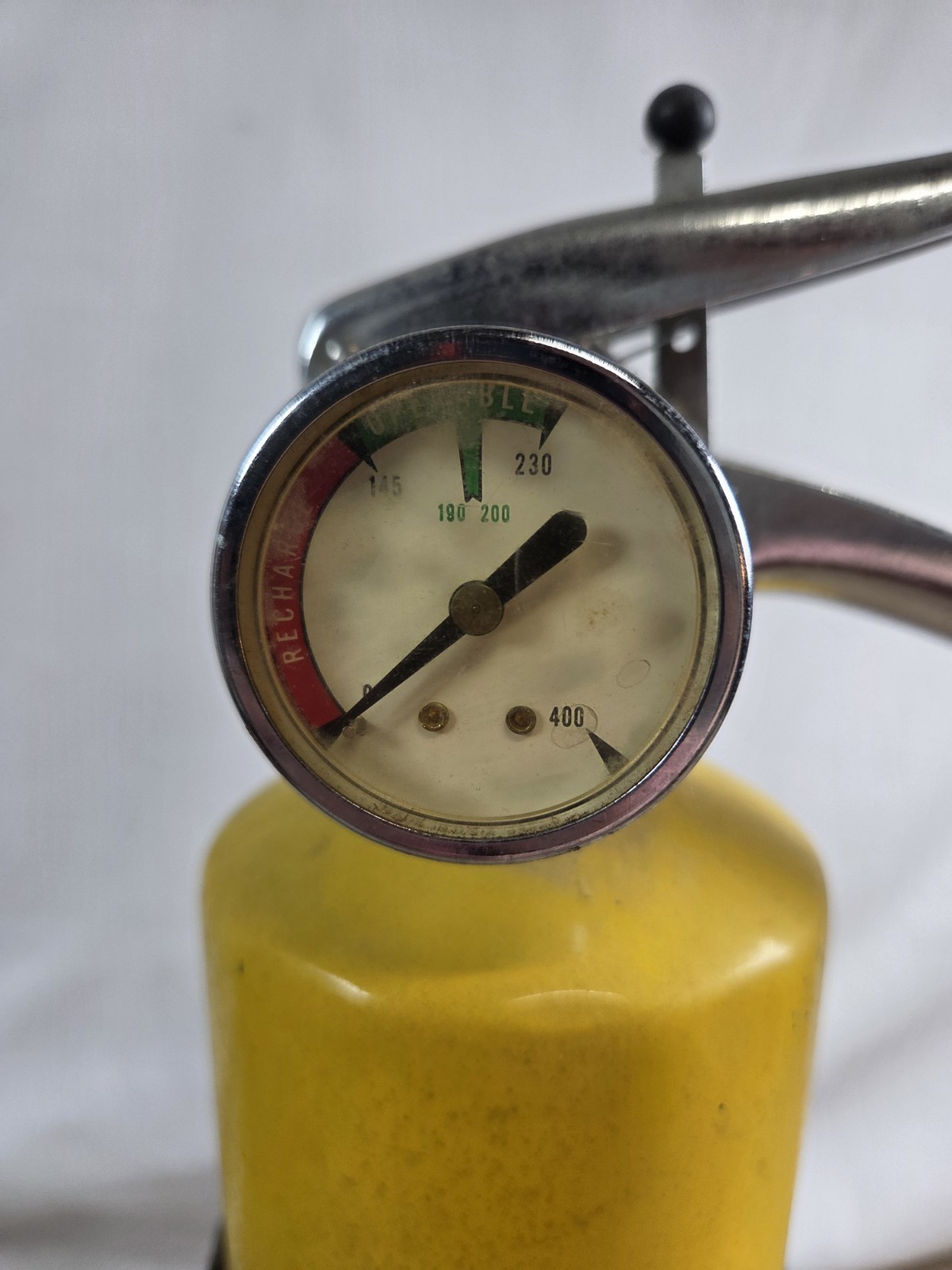 Yellow Fire Extinguisher HV-1 ABC ALL CLASS