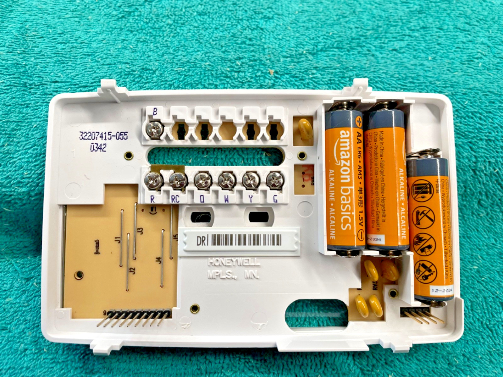 Honeywell CT3500A4453 Programable Thermostat CT3500A White