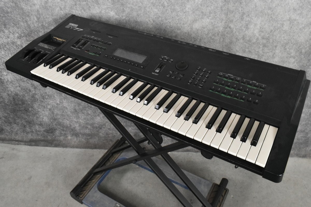 Yamaha SY77 Music Synthesizer Workstation 61-Key Digital FM RCM AFM HARD CASE