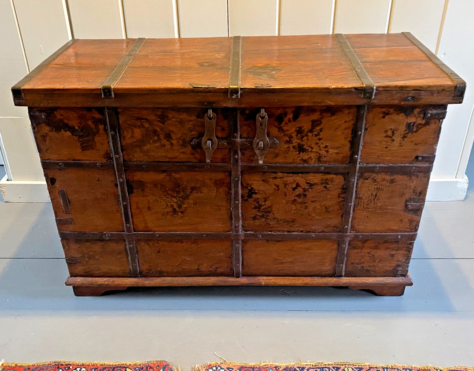 Vtg Wood Iron Strap Handmade Indonesian Trunk Blanket Chest Dowry 29HX39.5WX17D