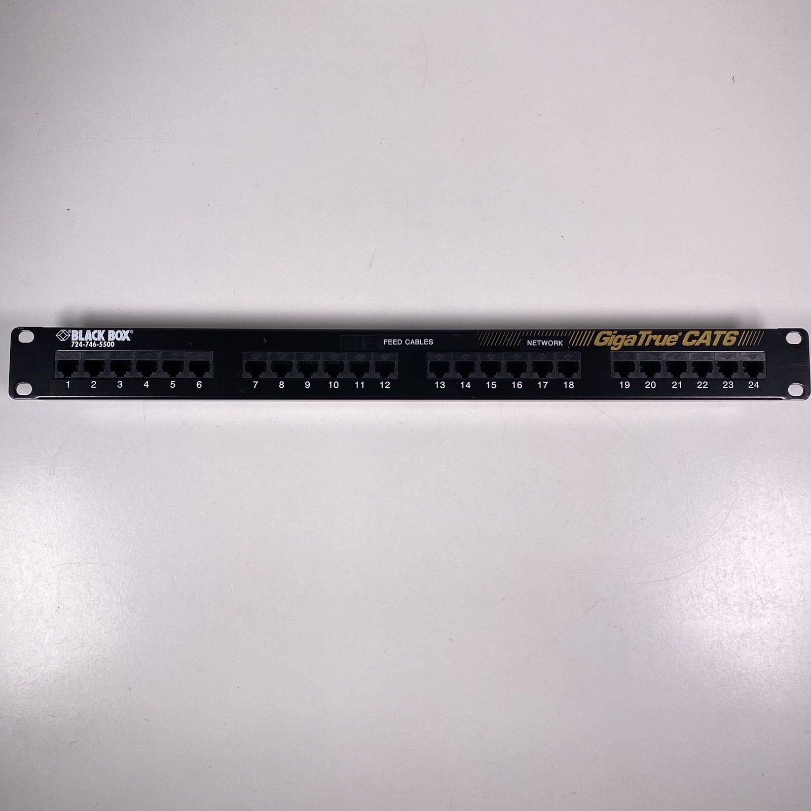 Black Box 724-746-5500 GigaTrue CAT6 JPM610A-R4 24 Port 19" 1U EUC