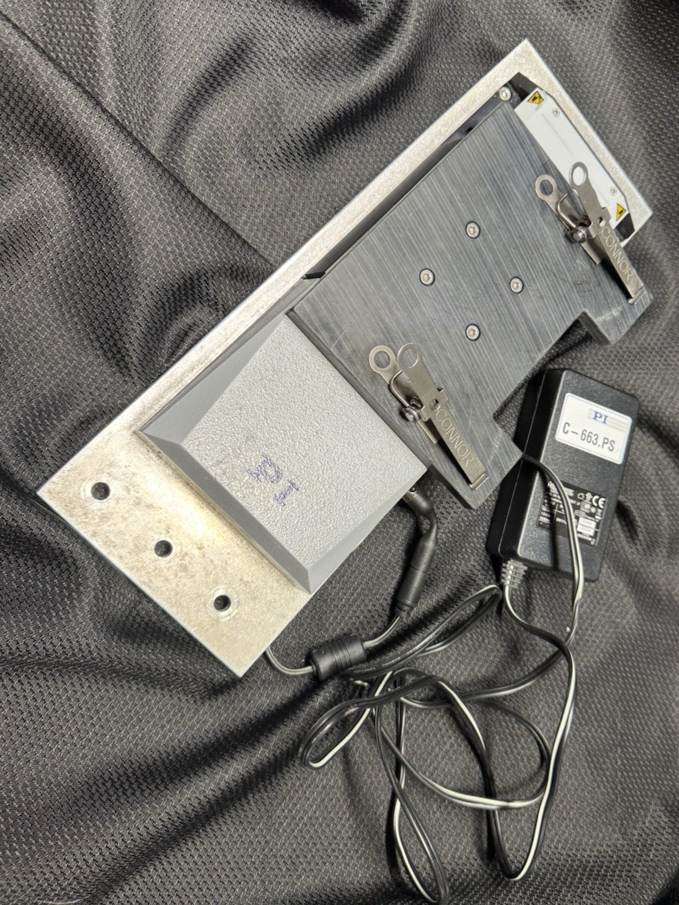 PI M-505.2PD PRECISION POSITIONING STAGE LINEAR POSITIONER