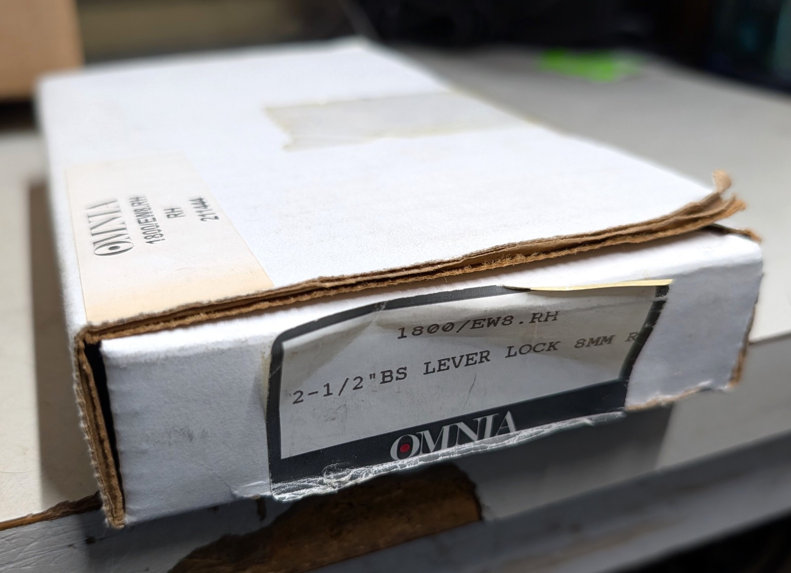 Omnia 1800/EW8.RH Lock
